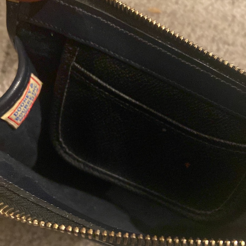 Vintage Classic Dooney & Bourke Black Pebble Leather Crossbody Bag - Picture 11 of 12